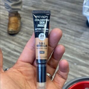 Revlon ColorStay Skin Awaken 5-in-1 Concealer - 050 Cream